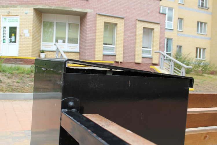 Бульвар в МКР-15 - 08.jpg Бульвар в МКР-15 - 08.jpg